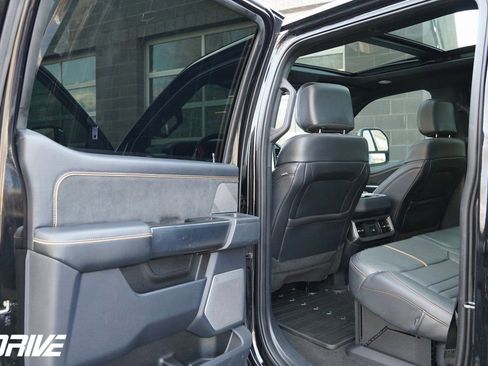 Used 2024 Ford F350 Platinum image 37