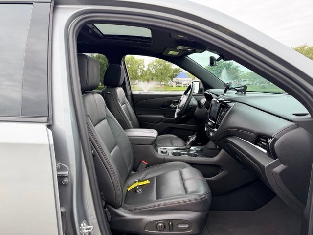 Used 2023 Chevrolet Traverse RS AWD/4WD image 11