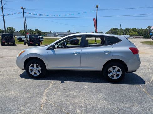 Used 2010 Nissan Rogue S w/ 360 Degree Value Pkg AWD/4WD image 4