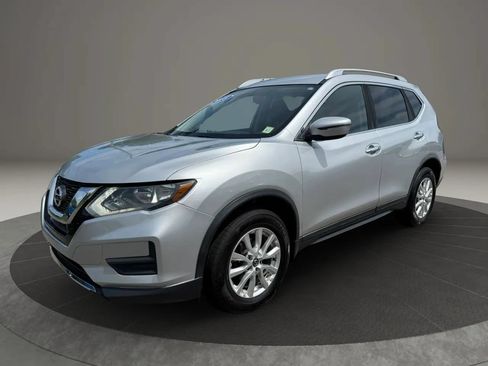 Used 2018 Nissan Rogue SV AWD/4WD image 8