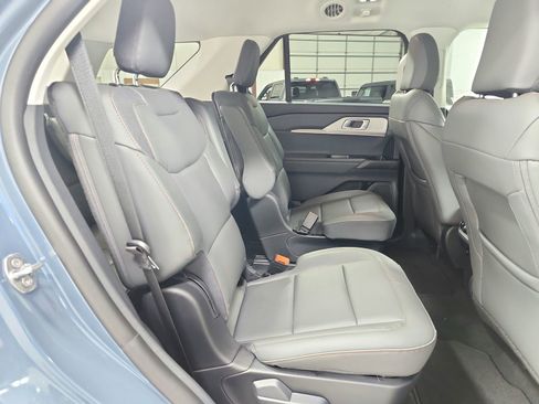 New 2026 Ford Explorer Active w/ Active Comfort Package RWD image 40