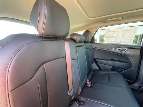 New 2026 Kia Sportage EX w/ EX Panoramic Sunroof Package image 28
