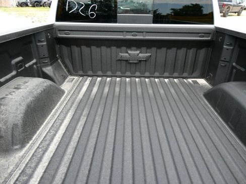 New 2026 Chevrolet Silverado 1500 High Country AWD/4WD image 8