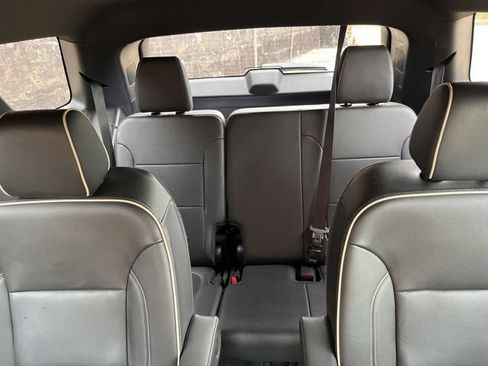 Used 2023 Chevrolet Traverse Premier w/ LPO, Floor Liner Package FWD image 68