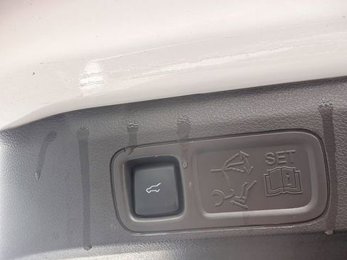 Used 2023 Lincoln Navigator Reserve image 34