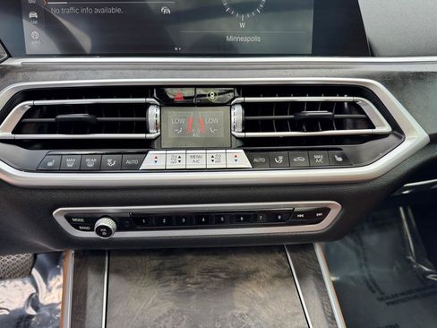 Used 2022 BMW X5 xDrive40i w/ Premium Package AWD/4WD image 40