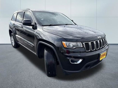 Used 2018 Jeep Grand Cherokee Laredo image 8