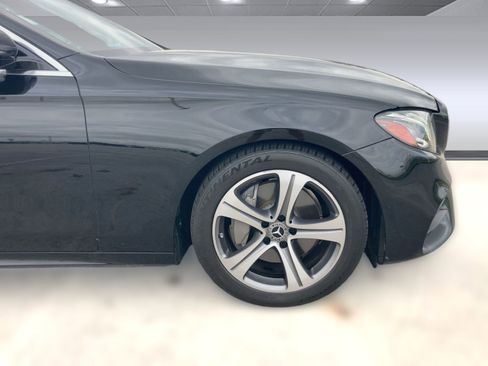 Used 2020 Mercedes-Benz E 350 Sedan w/ Premium Package image 11