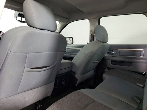 Used 2018 RAM 1500 SLT image 27