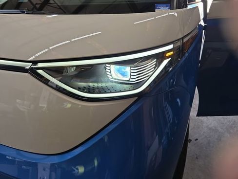 New 2025 Volkswagen ID. Buzz 1st Edition image 24