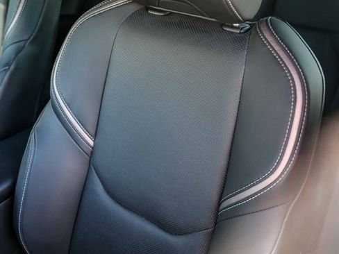 Certified 2023 Toyota Prius XLE image 24