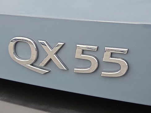 Used 2024 INFINITI QX55 Luxe image 9