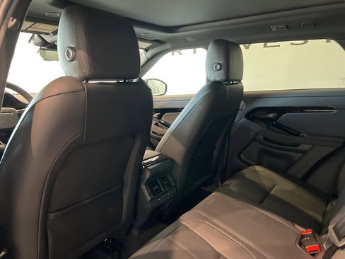 Used 2024 Land Rover Range Rover Evoque Dynamic SE image 27