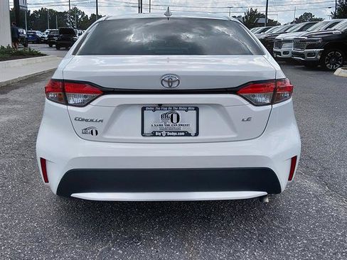 Used 2020 Toyota Corolla LE FWD image 4