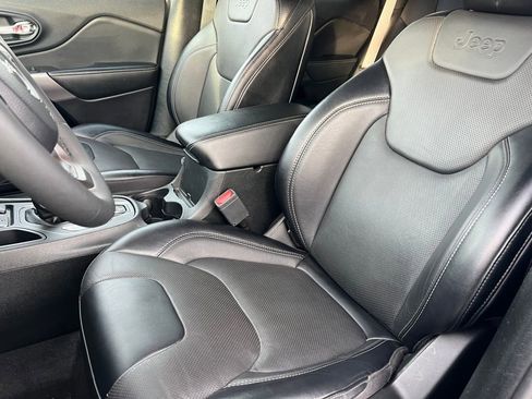 Used 2022 Jeep Cherokee Latitude Lux image 10