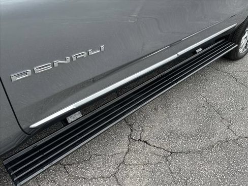 New 2026 GMC Yukon XL Denali w/ Denali Reserve Package AWD/4WD image 19