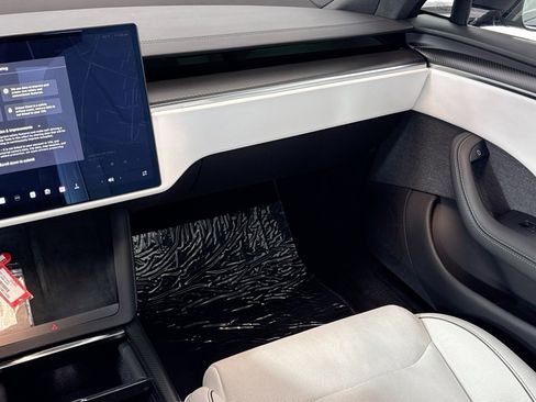 Used 2024 Tesla Model S Plaid image 20