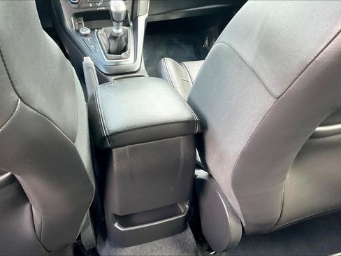 Used 2015 Ford Focus ST w/ Equipment Group 402A FWD image 10