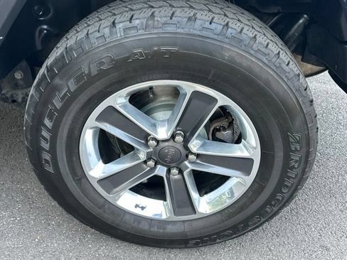 Used 2020 Jeep Wrangler Unlimited Sahara AWD/4WD image 35