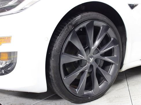 Used 2020 Tesla Model S AWD image 7