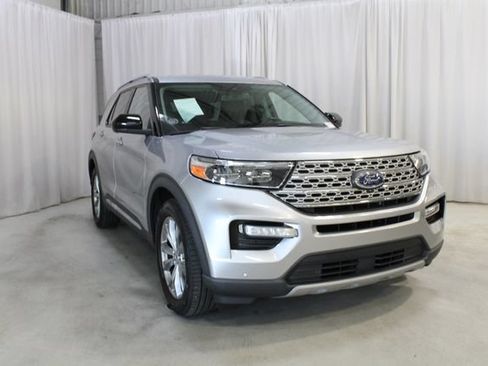 Used 2022 Ford Explorer Limited RWD image 38