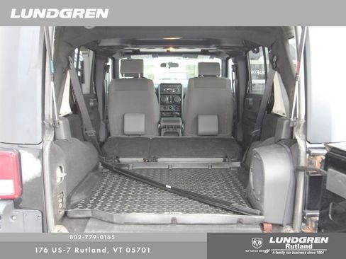 Used 2007 Jeep Wrangler Unlimited Sahara w/ Dual Top Group image 33