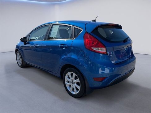 Used 2011 Ford Fiesta SE w/ 202A Rapid Spec Order Code image 5