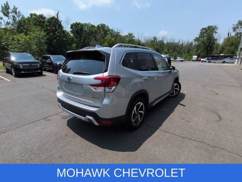 Used 2023 Subaru Forester Touring AWD/4WD image 4