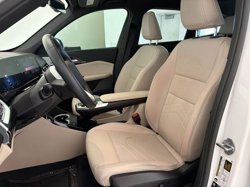 Used 2024 BMW X1 xDrive28i w/ Premium Package AWD/4WD image 5