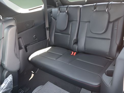 New 2026 Ford Explorer ST-Line w/ ST-Line Street Pack AWD/4WD image 24