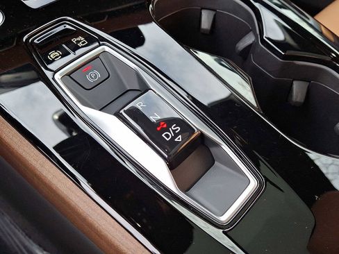 Certified 2025 Audi A5 2.0T Premium w/ Convenience Package image 12