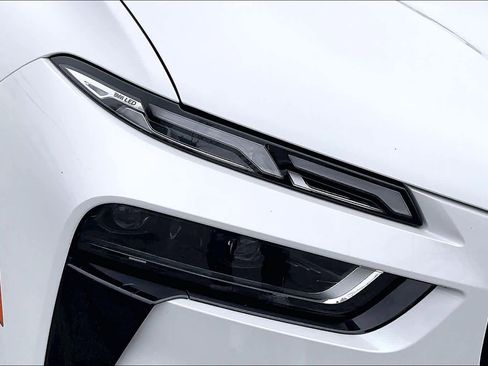 Used 2023 BMW X7 xDrive40i w/ Executive Package image 30