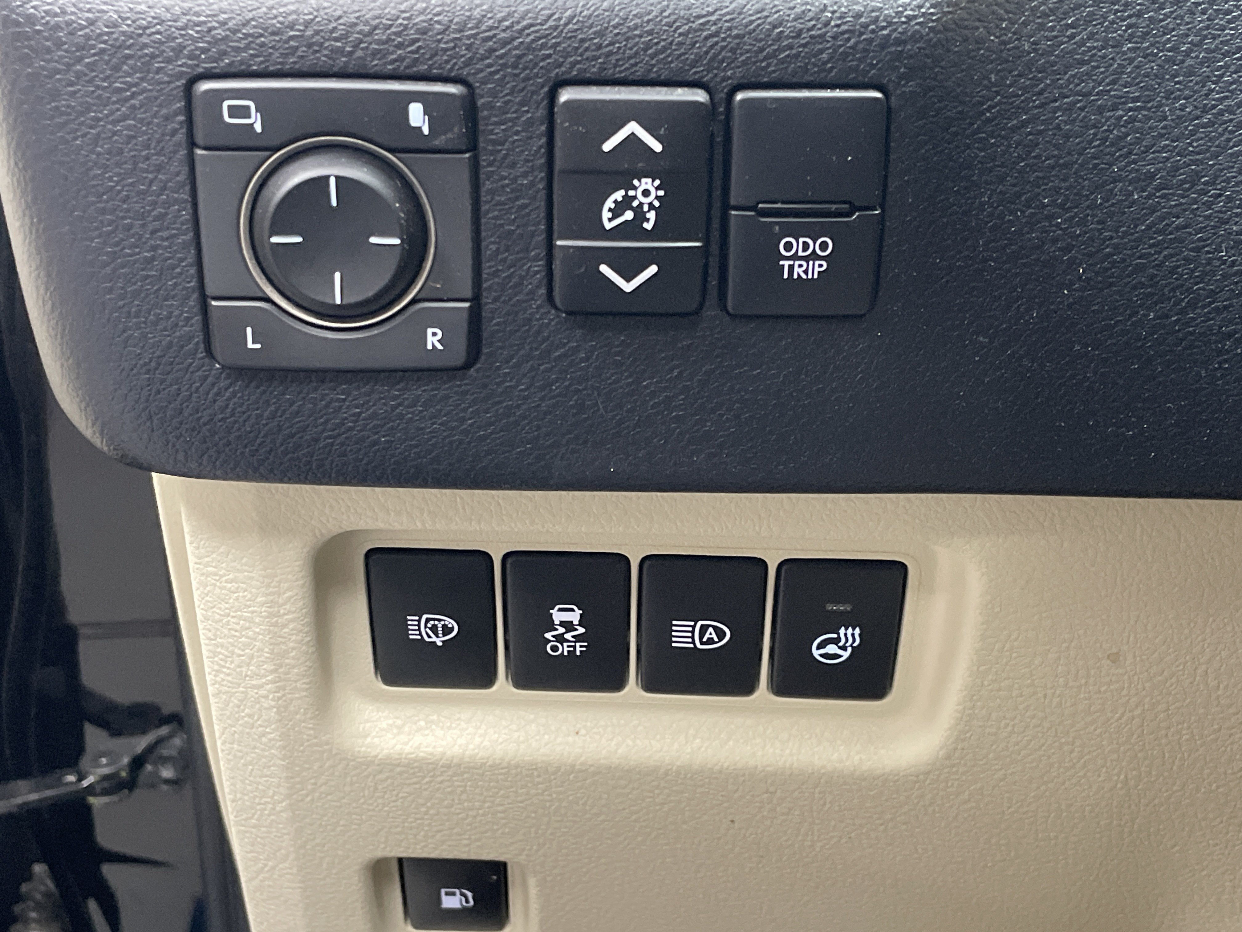 Used 2023 Lexus GX 460 Premium w/ Premium Package AWD/4WD image 8