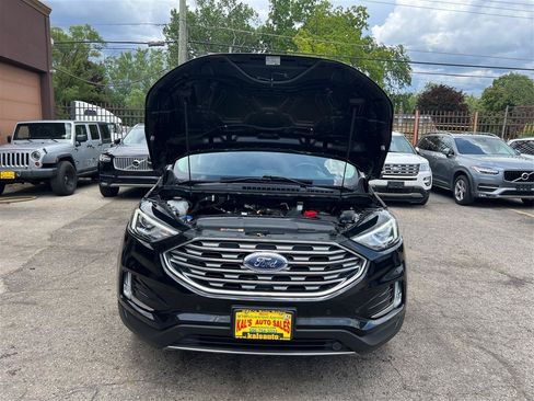 Used 2022 Ford Edge Titanium AWD/4WD image 11