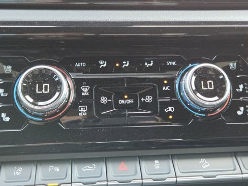 New 2026 GMC Sierra 2500 AT4 w/ AT4 Premium Plus Package image 35