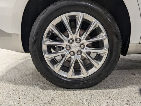 Used 2021 Buick Enclave Premium w/ Surround and Sites Package AWD/4WD image 11