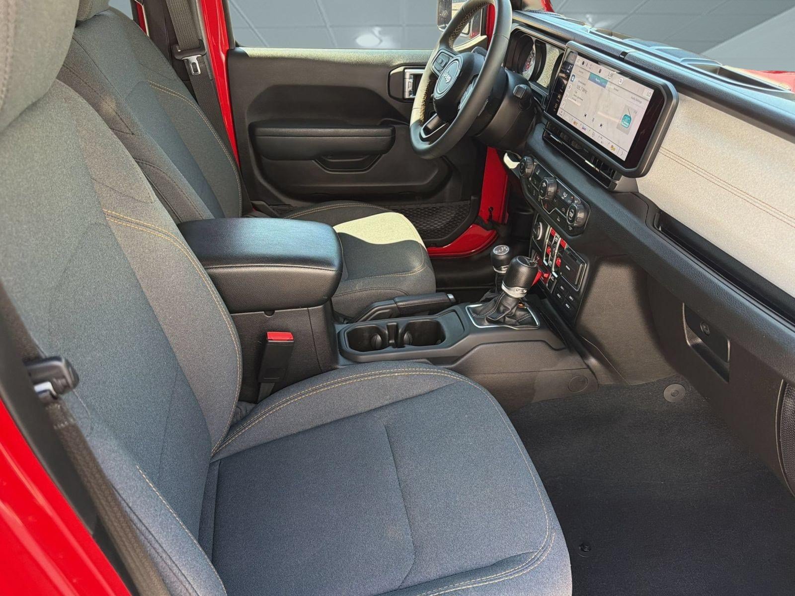 Used 2024 Jeep Gladiator Sport AWD/4WD image 23