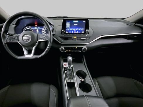 Used 2020 Nissan Altima 2.5 S FWD image 14