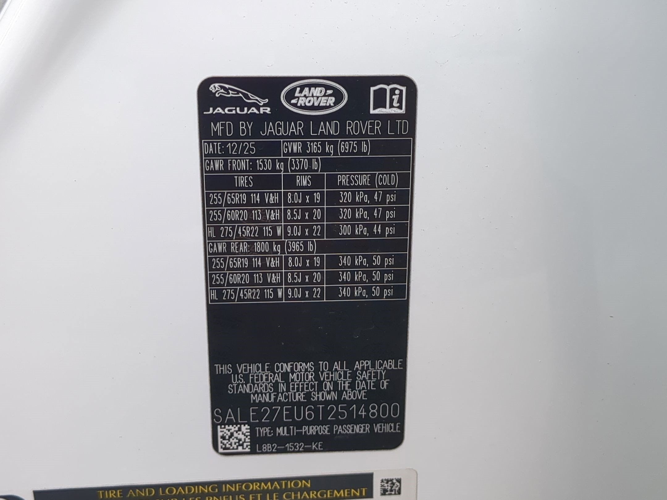 Used 2026 Land Rover Defender 110 X-Dynamic SE AWD/4WD image 37