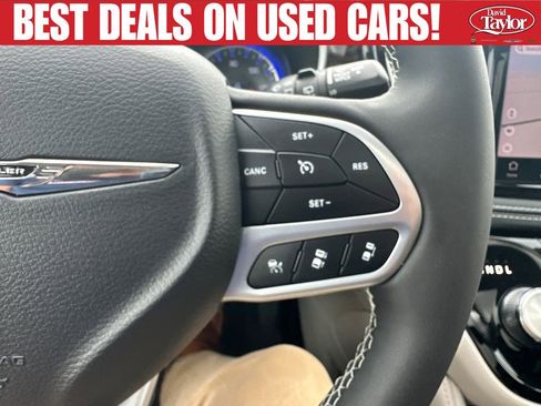 Used 2023 Chrysler Pacifica Limited w/ Uconnect Theater Family Group AWD/4WD image 16