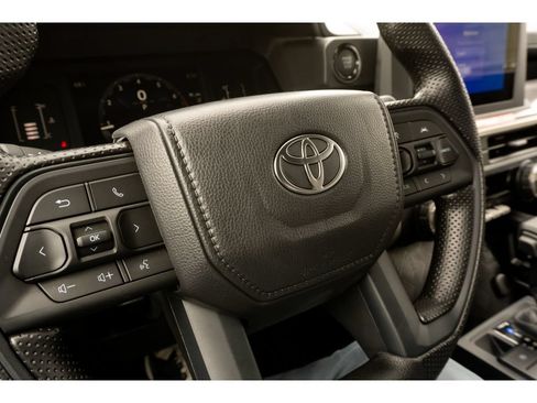 Certified 2026 Toyota Tacoma SR5 AWD/4WD image 28