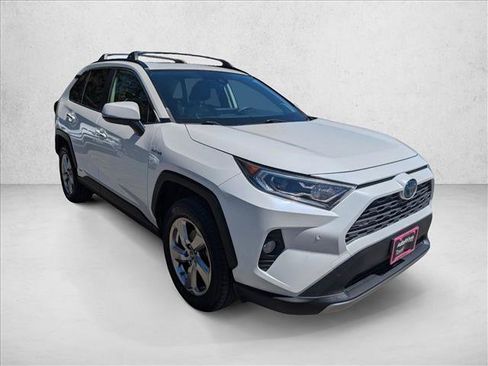 Used 2019 Toyota RAV4 Limited w/ Carpet Mat Package AWD/4WD image 3
