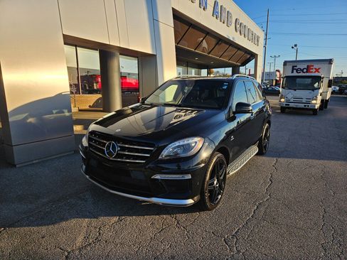 Used 2013 Mercedes-Benz ML 63 AMG 4MATIC image 2