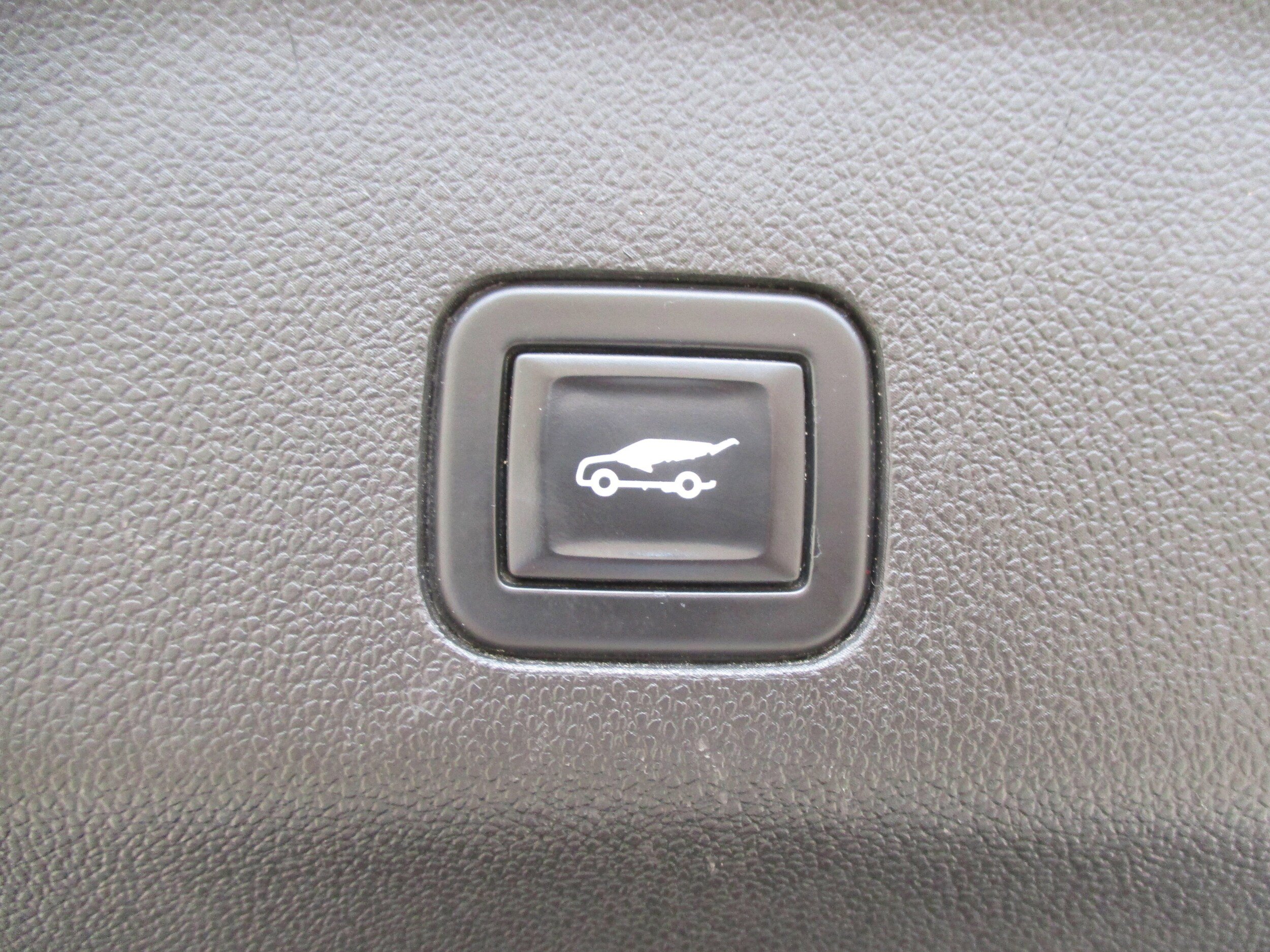 Used 2021 GMC Yukon SLT RWD image 39