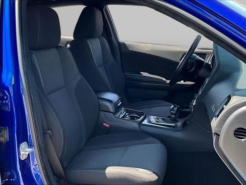 Used 2022 Dodge Charger SXT w/ Blacktop Package RWD image 9