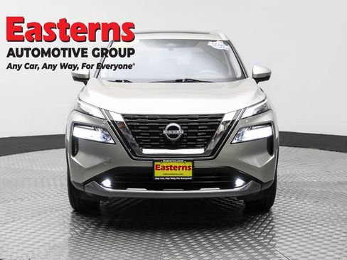 Used 2022 Nissan Rogue SL w/ SL Premium Package image 3