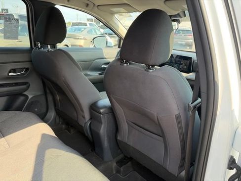 Used 2025 Nissan Kicks SV FWD image 15