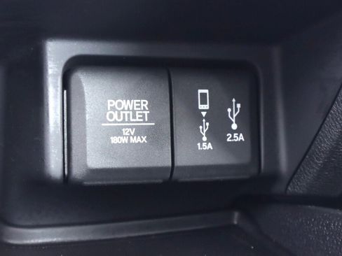 Used 2017 Honda Pilot Touring image 26