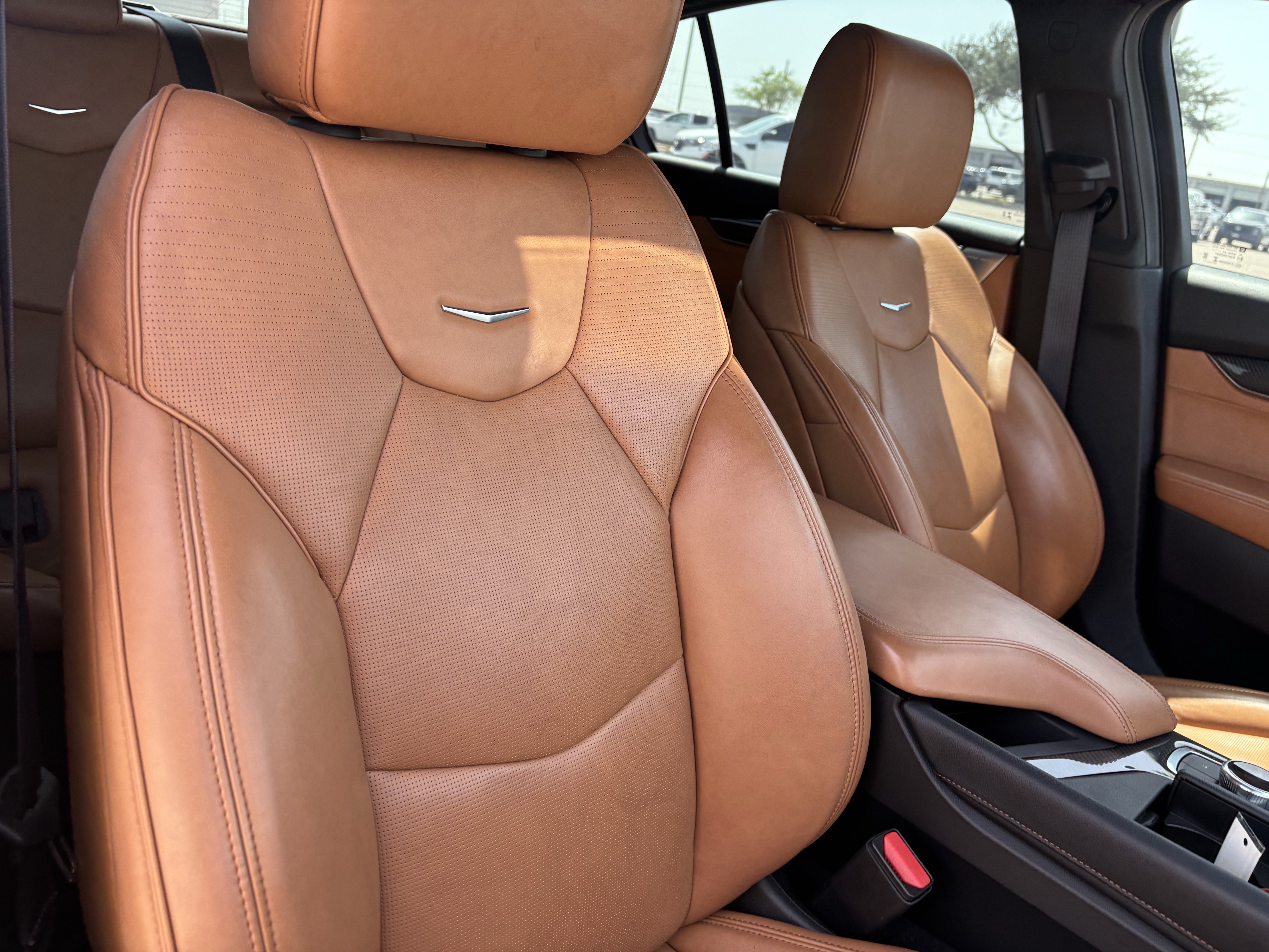 Used 2024 Cadillac CT5 V w/ Platinum Package RWD image 27