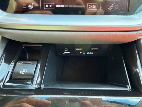 Used 2022 Subaru Outback Premium AWD/4WD image 45